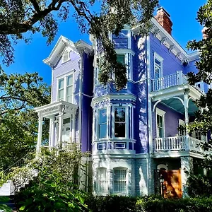 Amethyst Garden Bed and breakfast